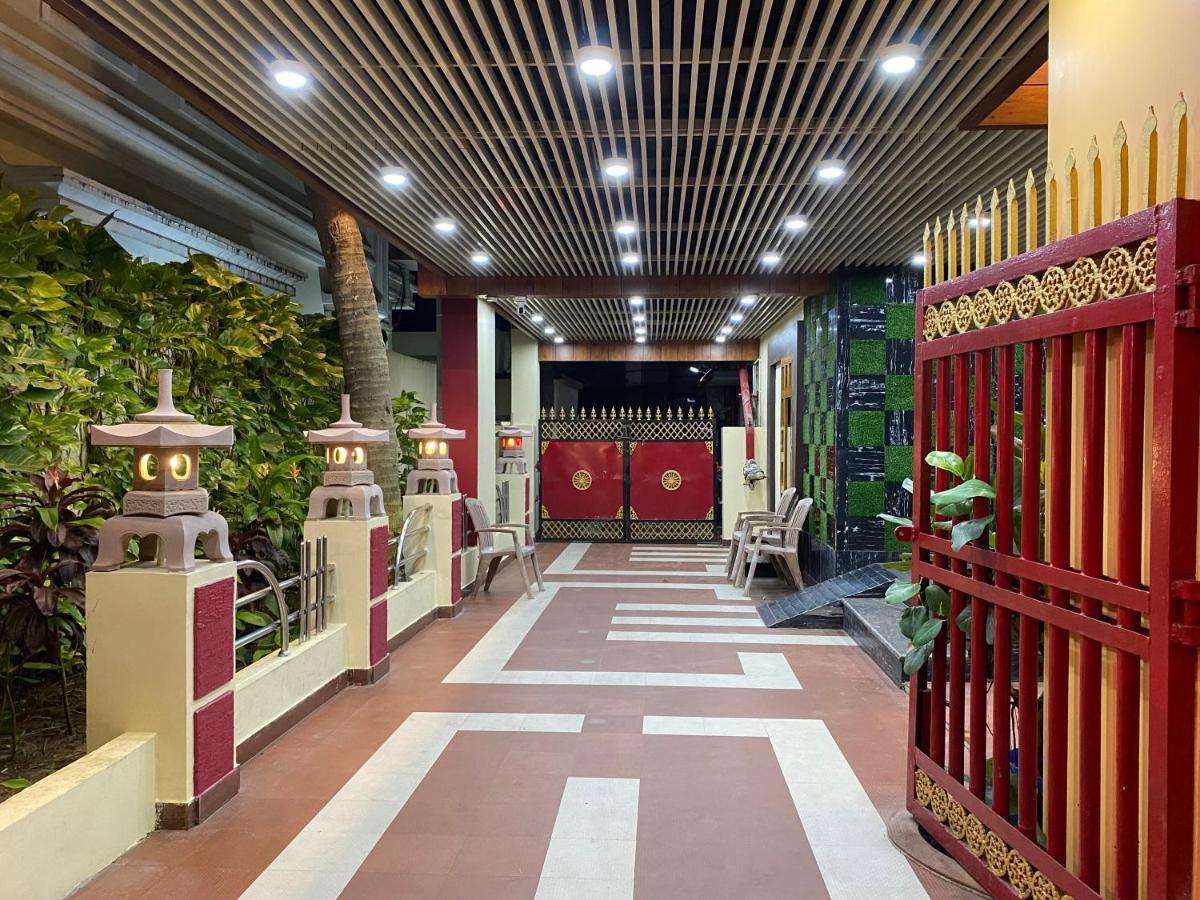 Hotel Lee Garden Near To Blue Flag Beach 500 Mtrs Puri Kültér fotó
